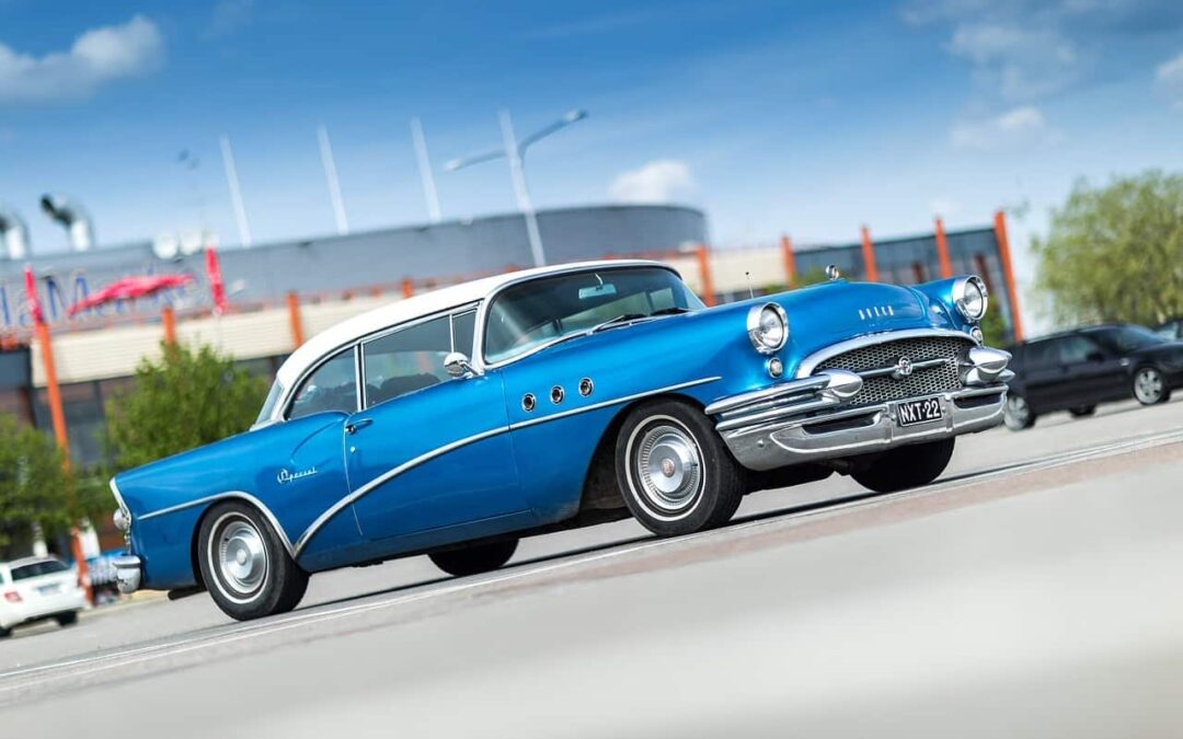 Zmiana koloru auta – przemalowanie czy folia?