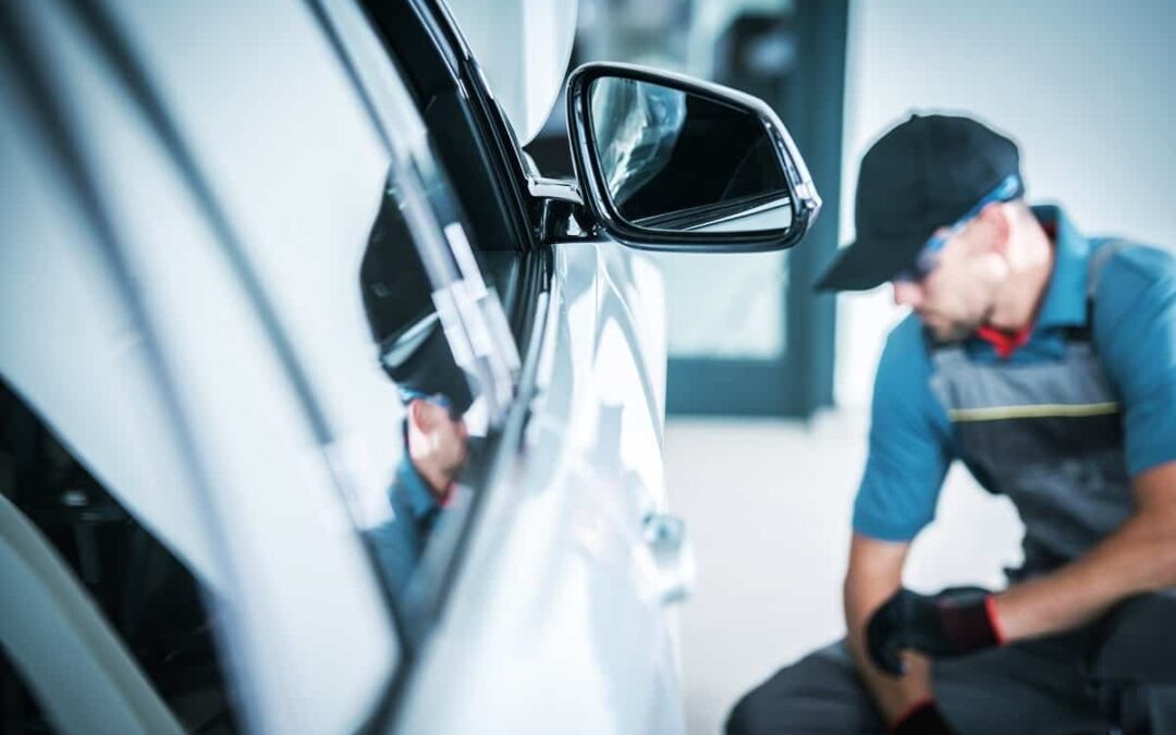 Jak usuwa się reklamę z samochodu?