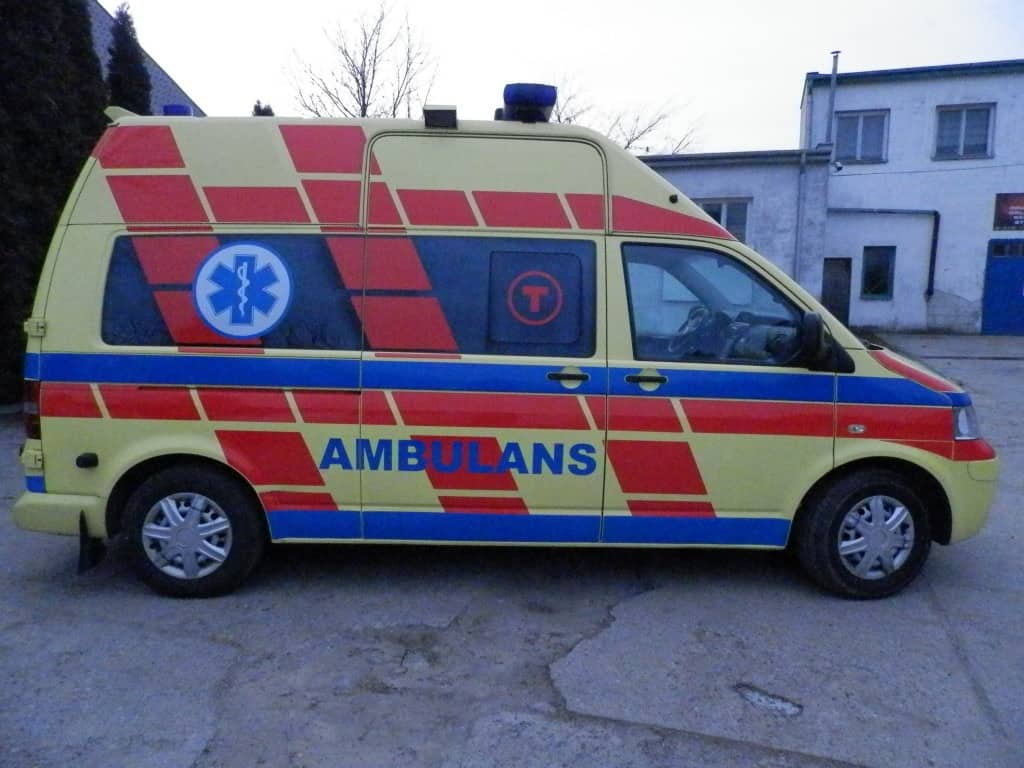 oklejanie ambulansu
