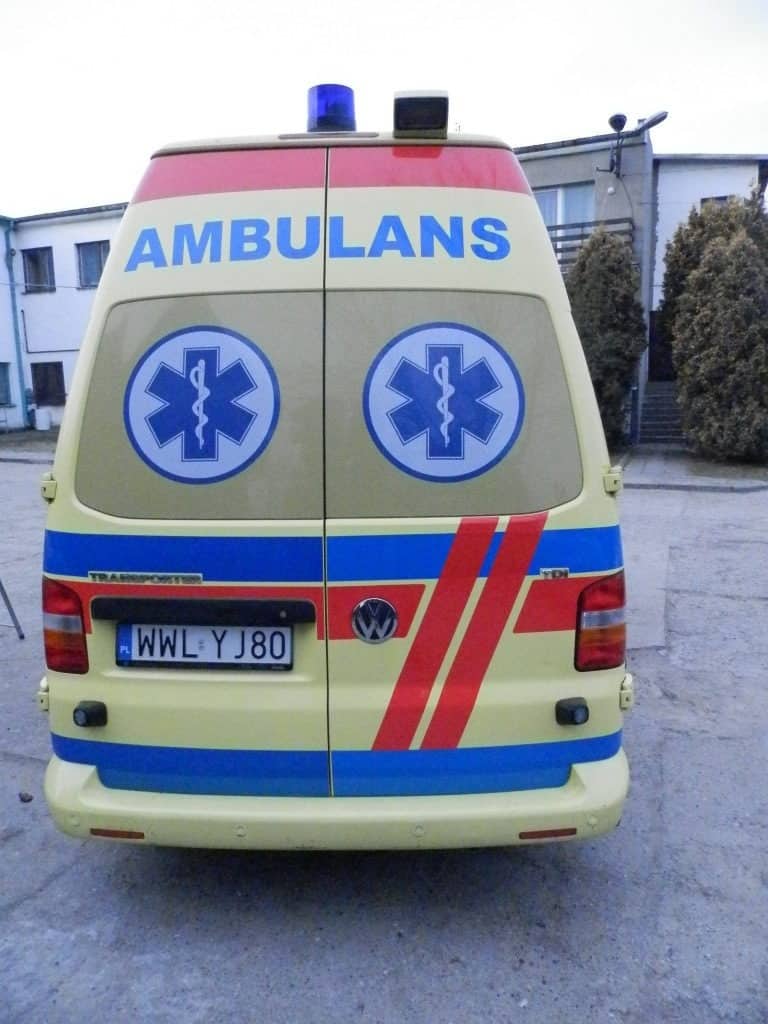 oklejanie ambulansu