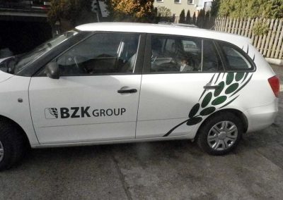 Oklejanie samochodów osobowych
