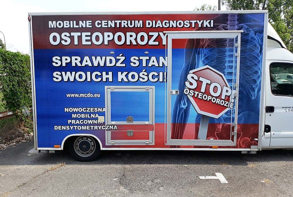 Oklejanie samochodów ciężarowych – kontener