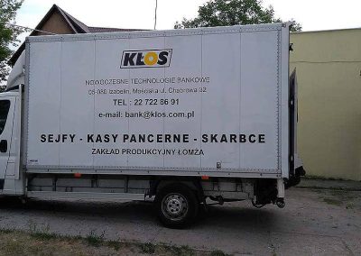 Oklejanie samochodów ciężarowych – kontener