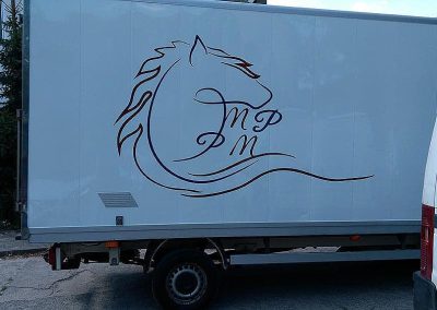 Oklejanie samochodów ciężarowych – kontener