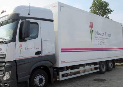 Oklejanie samochodów ciężarowych TIR