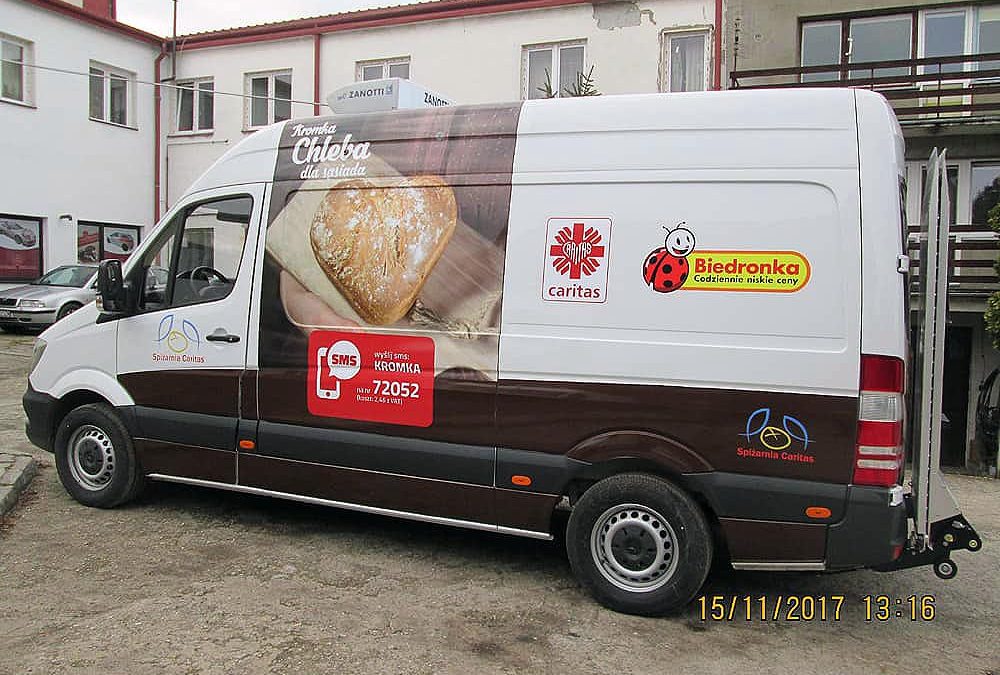 Oklejanie samochodów dostawczych dużych