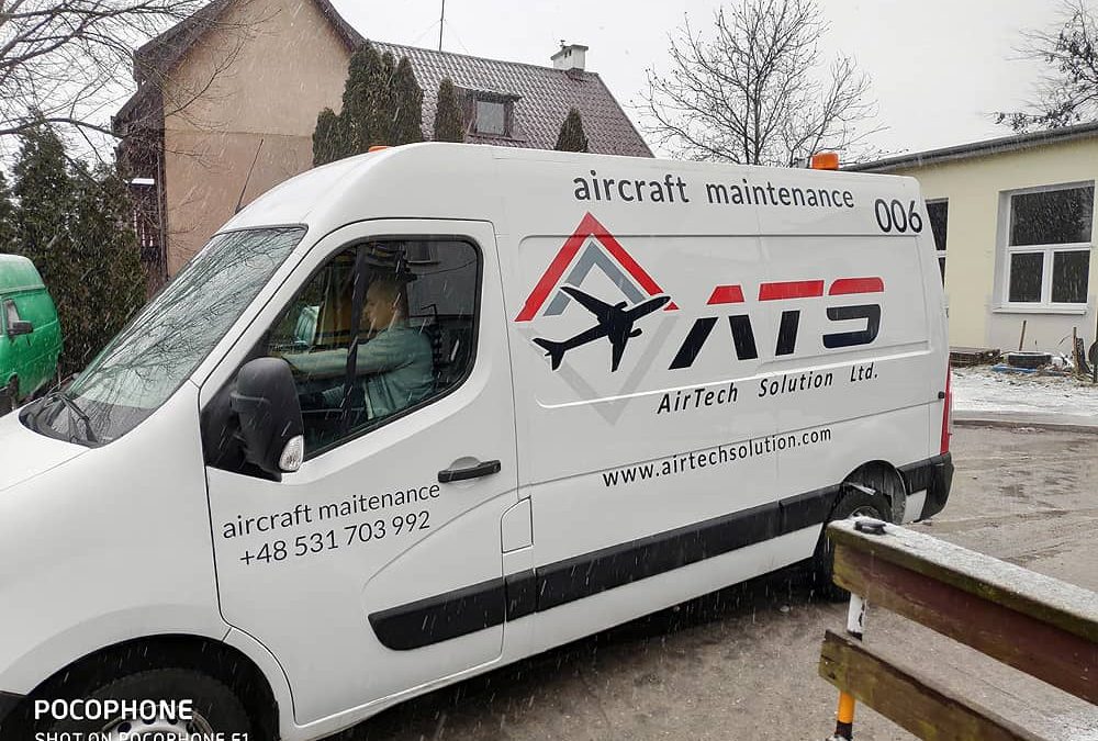 Oklejanie samochodów dostawczych dużych