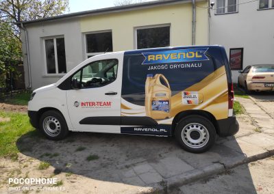 Oklejanie samochodów dostawczych średnich