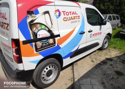 Oklejanie samochodów dostawczych średnich