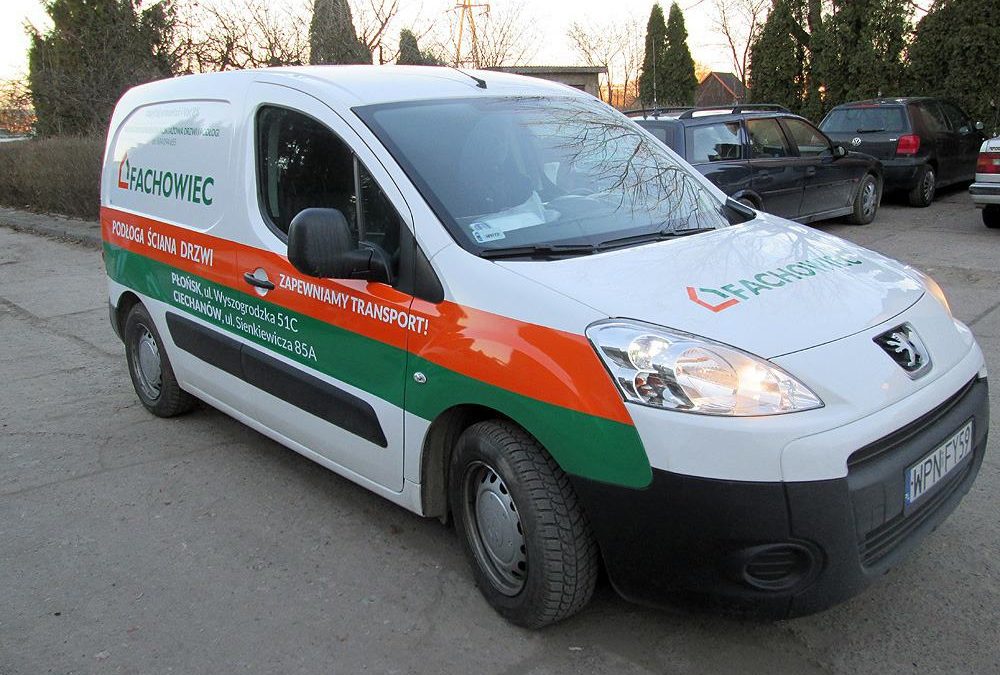 Oklejanie samochodów dostawczych małych