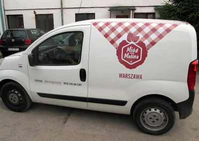 Oklejanie samochodów dostawczych małych