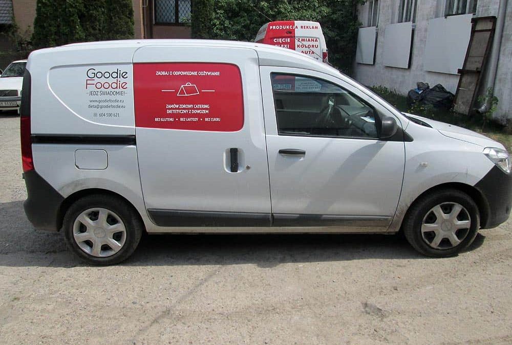Oklejanie samochodów dostawczych małych