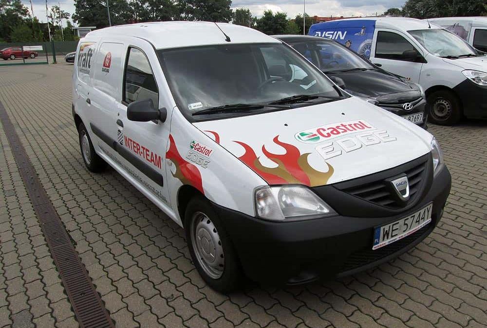 Oklejanie samochodów dostawczych małych