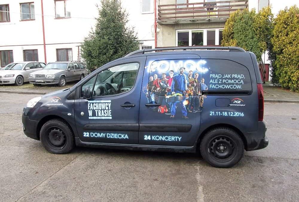Oklejanie samochodów dostawczych małych