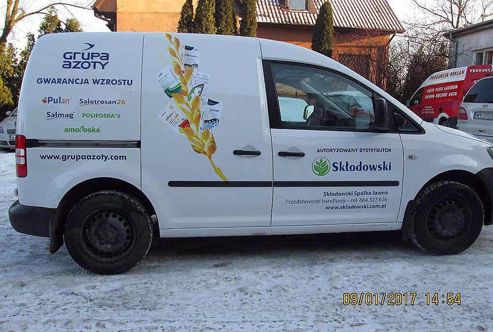 Oklejanie samochodów dostawczych małych