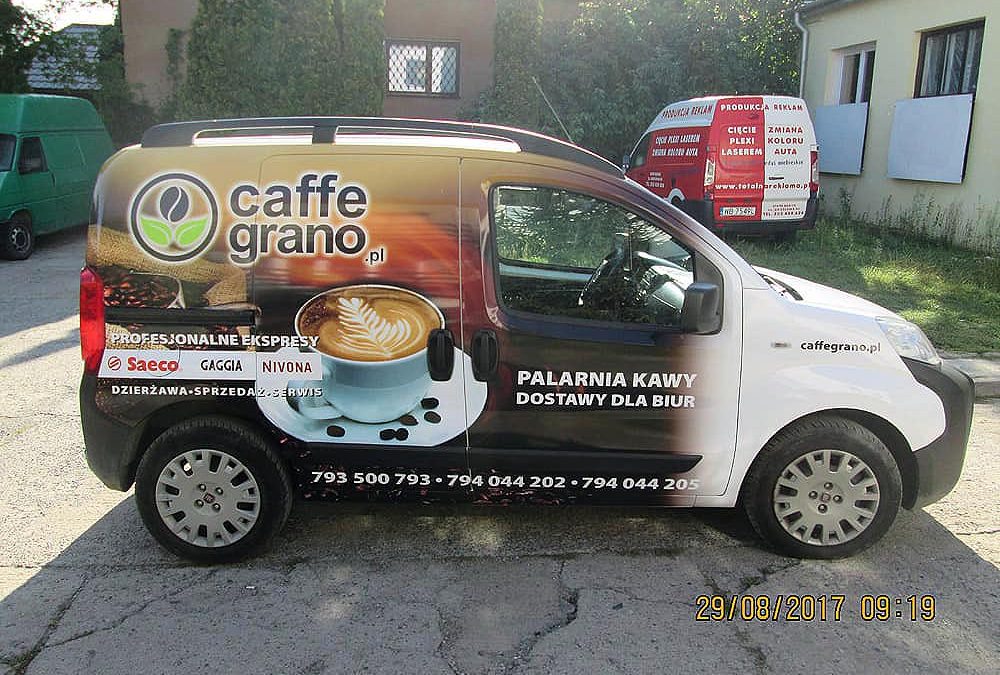 Oklejanie samochodów dostawczych małych