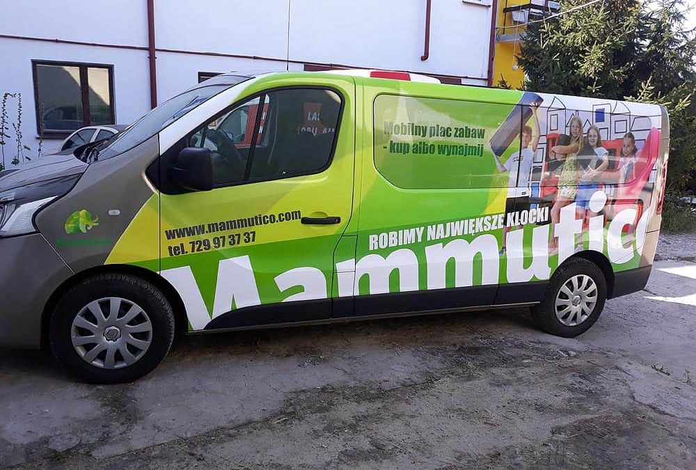 Oklejanie samochodów dostawczych średnich