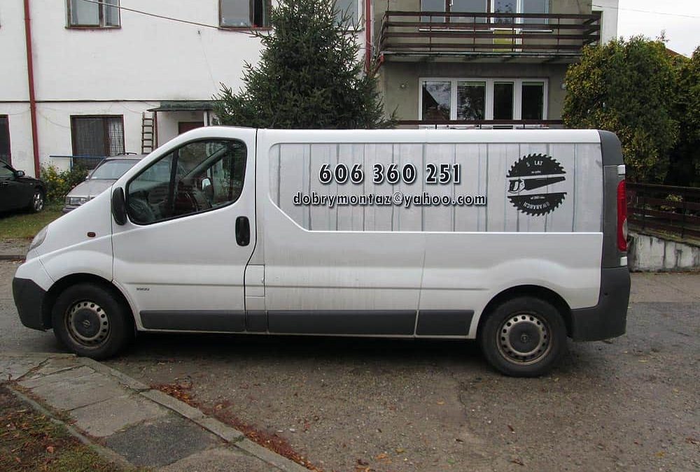 Oklejanie samochodów dostawczych średnich