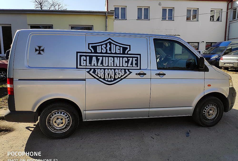 Oklejanie samochodów dostawczych średnich