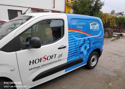 Oklejanie samochodów dostawczych średnich