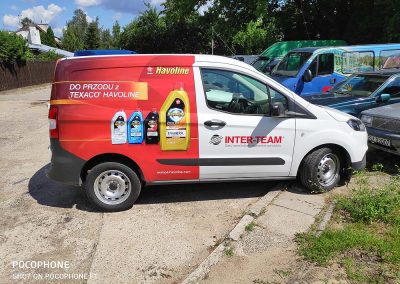 Oklejanie samochodów dostawczych średnich
