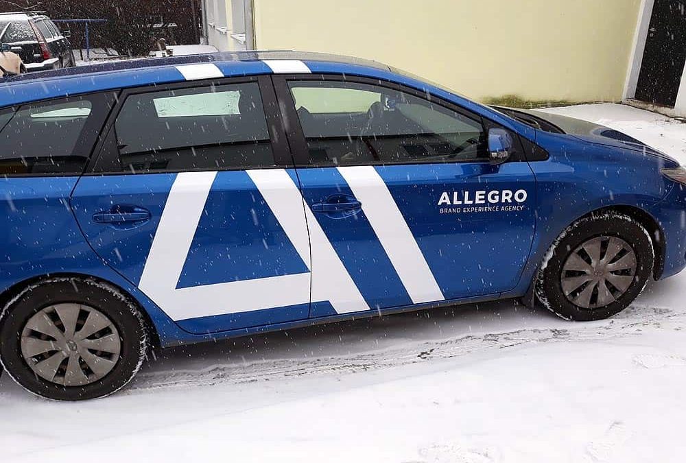 Oklejanie samochodów osobowych