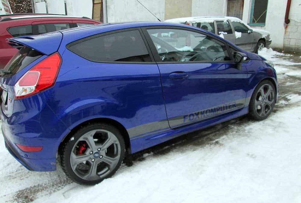 Oklejanie samochodów osobowych