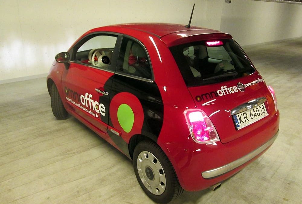 Oklejanie samochodów osobowych