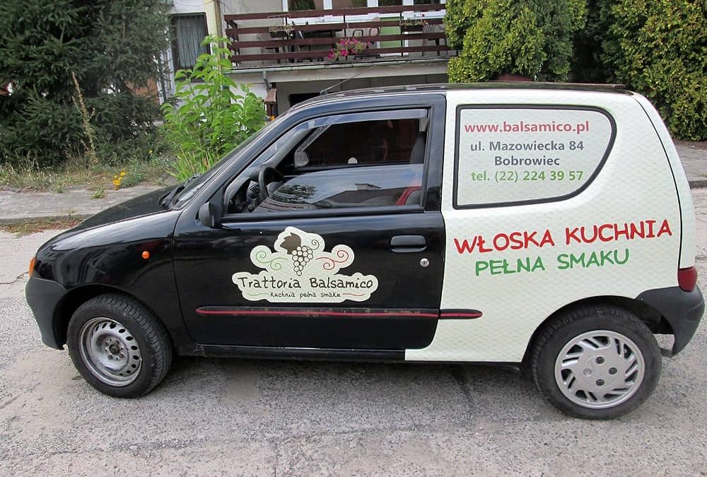 Oklejanie samochodów osobowych