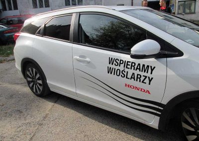 Oklejanie samochodów osobowych