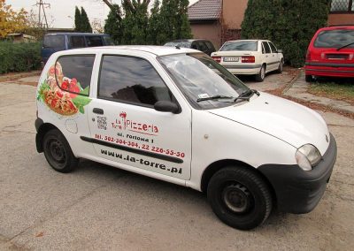 Oklejanie samochodów osobowych