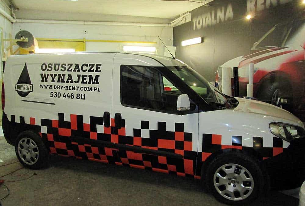 Oklejanie samochodów dostawczych małych