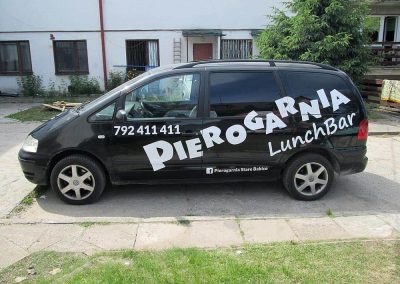 Oklejanie samochodów osobowych