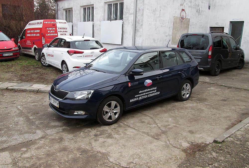 Oklejanie samochodów osobowych