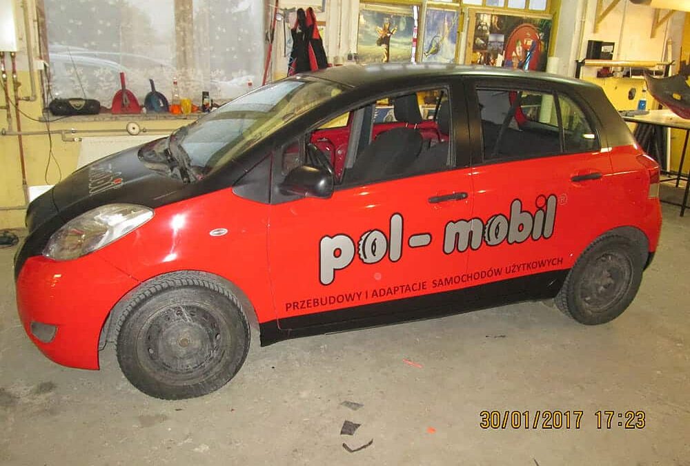 Oklejanie samochodów osobowych