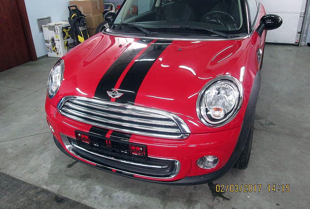 Oklejanie samochodów osobowych