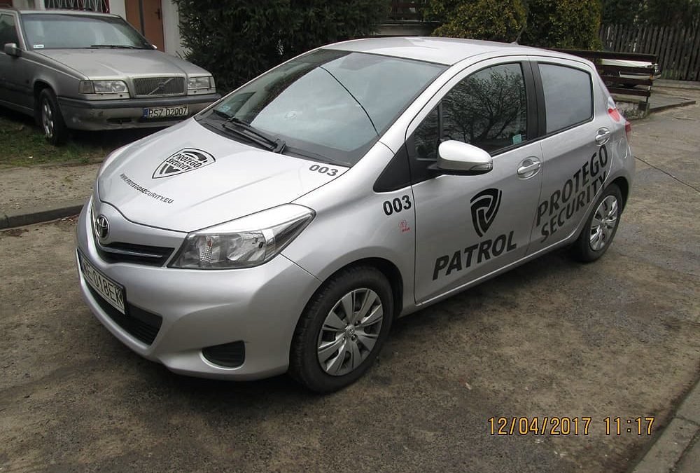 Oklejanie samochodów osobowych