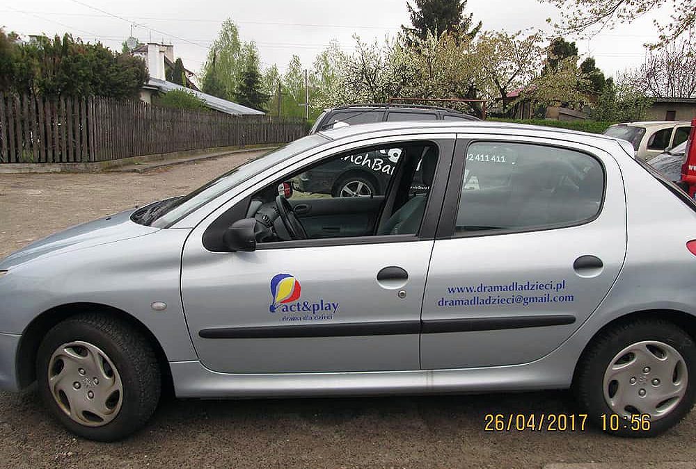 Oklejanie samochodów osobowych