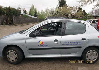 Oklejanie samochodów osobowych