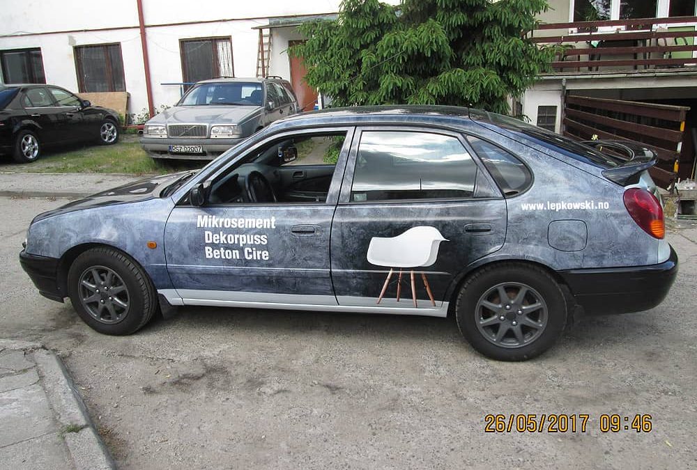 Oklejanie samochodów osobowych