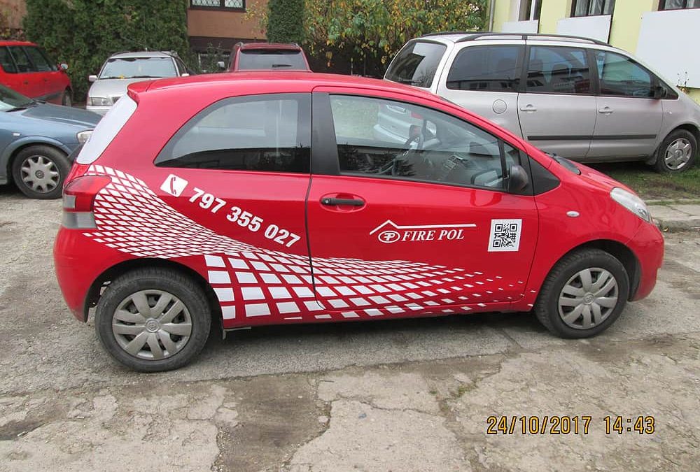 Oklejanie samochodów osobowych