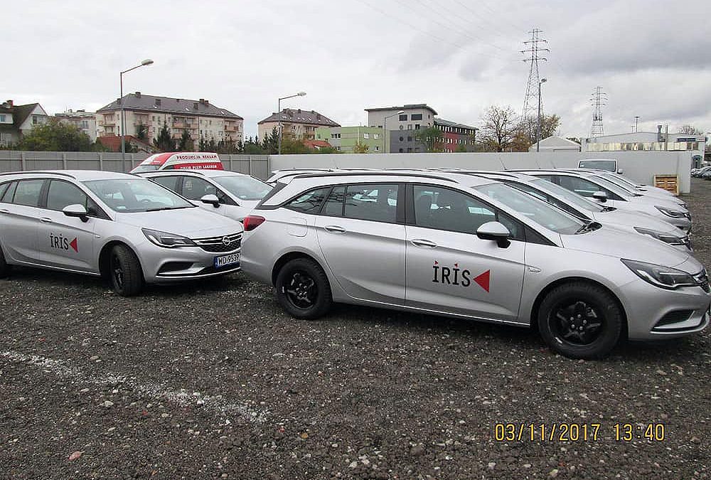 Oklejanie samochodów osobowych