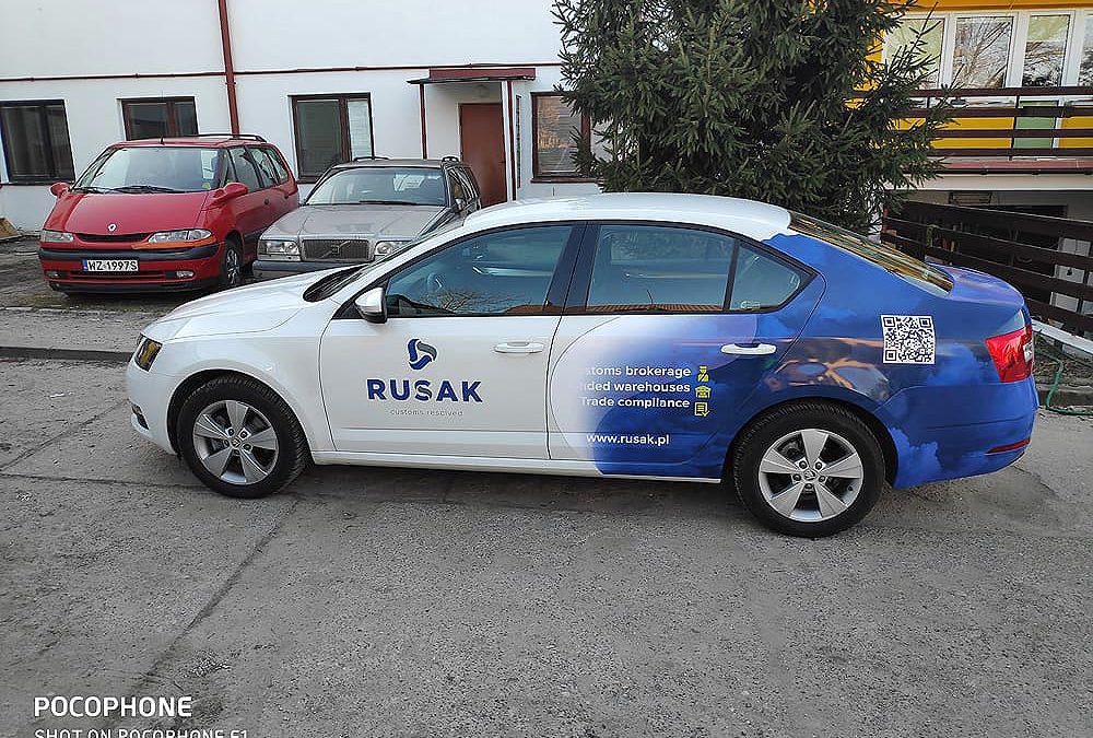 Oklejanie samochodów osobowych