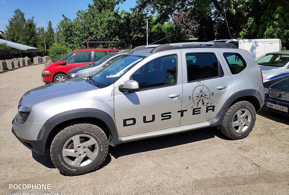 Oklejanie samochodów osobowych