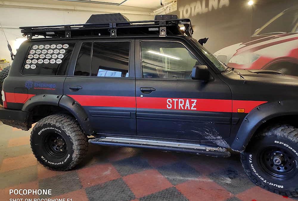 Oklejanie samochodów osobowych