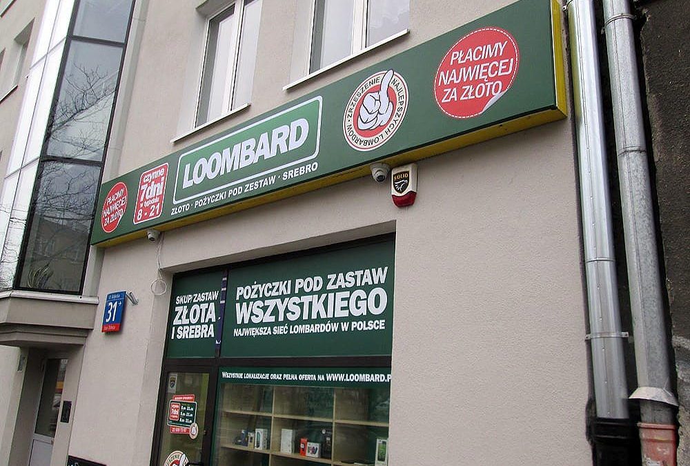 Kaseton podświetlany w systemie napinanym