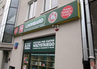 Kaseton podświetlany w systemie napinanym