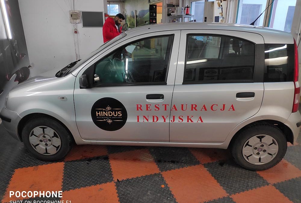 Oklejanie samochodów osobowych