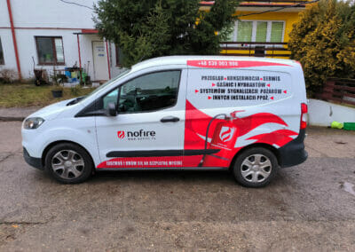 Oklejanie samochodów dostawczych małych