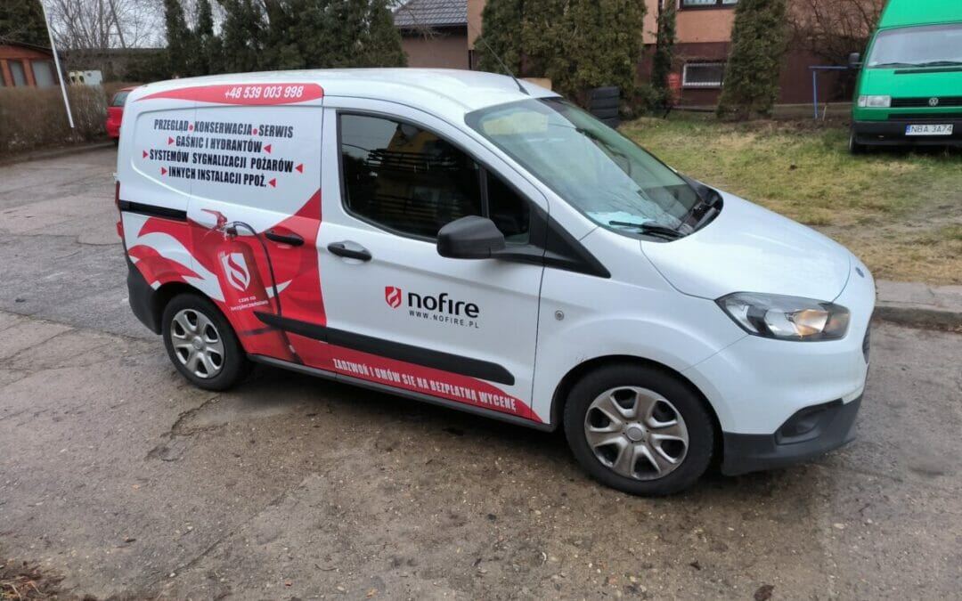 Oklejanie samochodów dostawczych małych